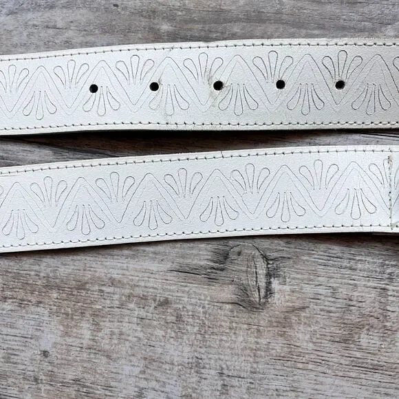 Genuine Leather White Western Belt Size 28 Tooled Pattern Silver Concho Buckle - Picture 9 of 11
